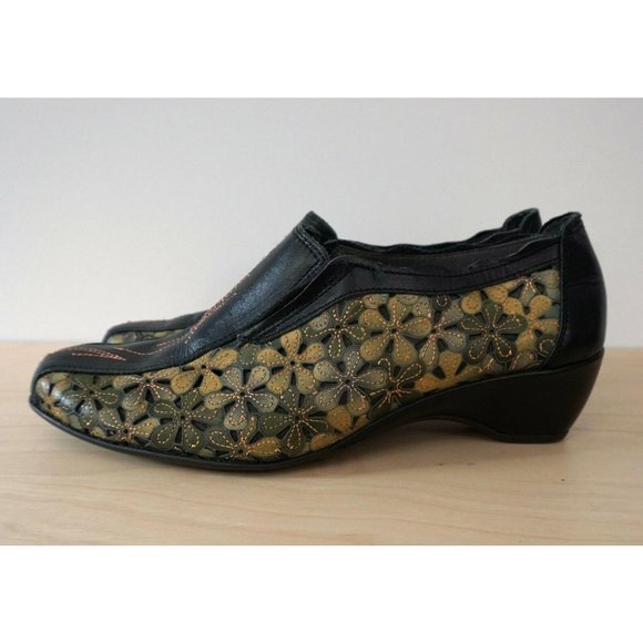 PIKOLINOS Floral Yellow Green Slip On Flower Clogs - Picture 5 of 8